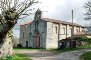 Belesar Crossing: Compostela on a Country Road