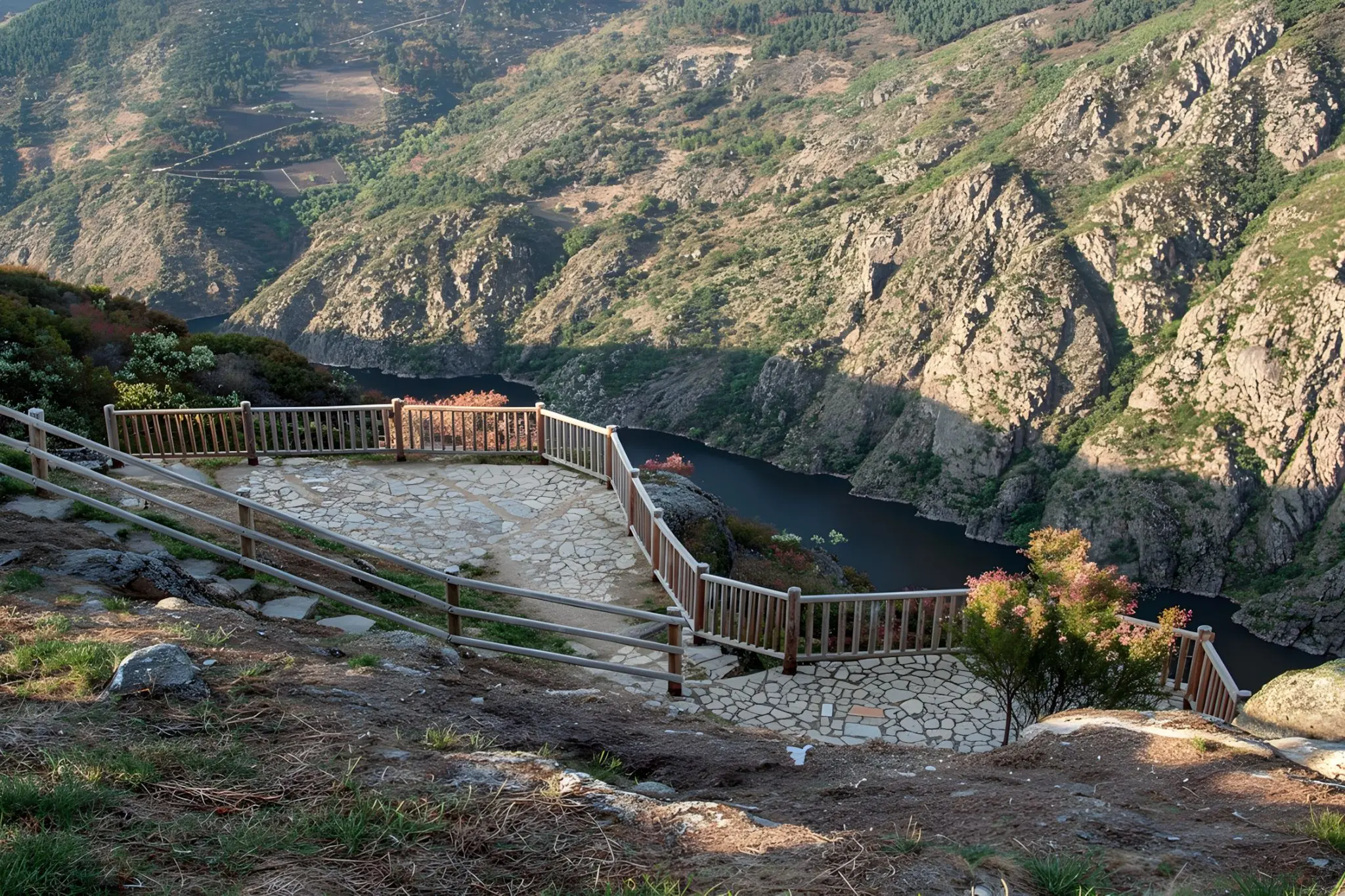 Sil Canyon: Birding the Most Photographed Drop